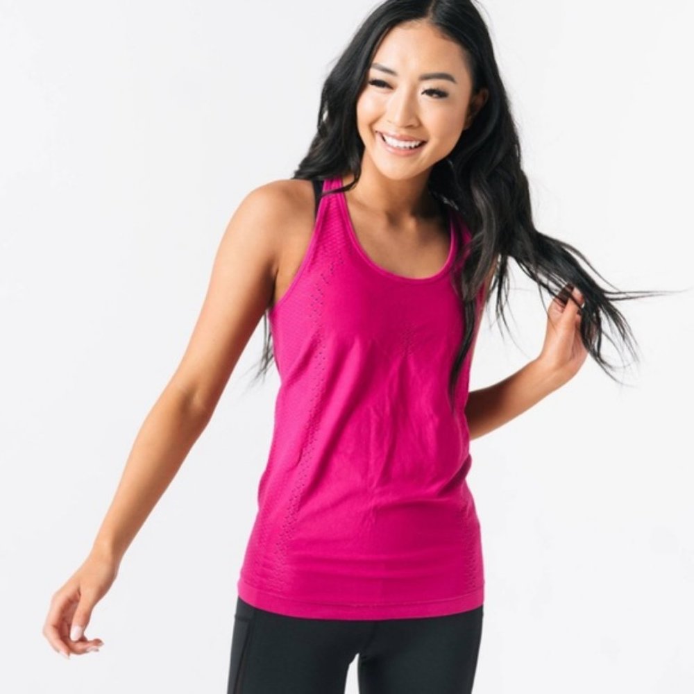 Zyia Seamless Tank Top sz Small Fushia Pink